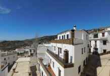 Danimarka Turist Vizesi Alırken Uçak Bileti ve Konaklama Belgelerinin Önemi Danimarka Turist Vizesi Alırken Uçak Bileti ve Konaklama Belgelerinin Önemi