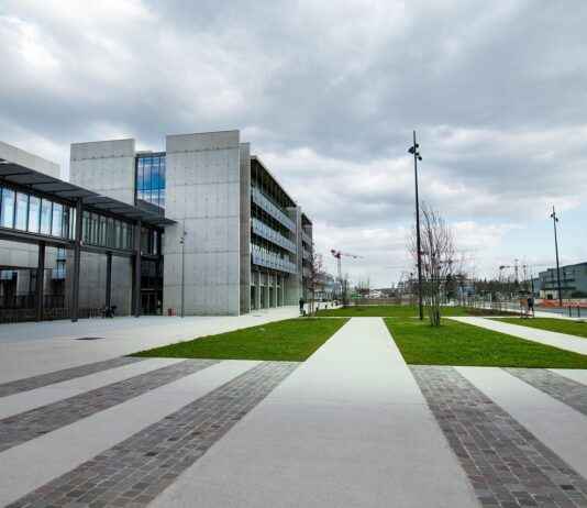 Danimarka’da Eğitim Almak İçin Öğrenci Vizesi Başvurusu Danimarka'da Eğitim Almak İçin Öğrenci Vizesi Başvurusu